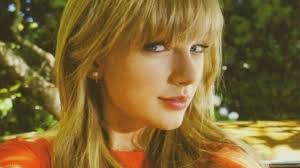 Taylor Swift absente à l'anniversaire de Travis Kelce ?