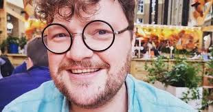 'I'm a barber in South London who also shaves my clients' private parts and  every man should try it'