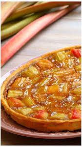 Tarte A La Rhubarbe A La Vergeoise Brune Chez Nous Chez Les Ch Tis La Recette De La Vrai Recette Tarte Rhubarbe Recettes De Cuisine Recettes Avec Rhubarbe