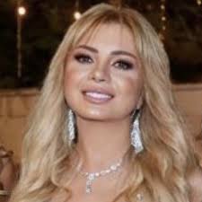 Rinda's Dresses & Makeup (@Rindasdressesandmakeup) • Facebook