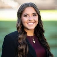 Stephanie Braddock's Instagram, Twitter & Facebook