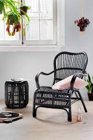 karwei deze zwarte rotan stoel is een echte eyecatcher de bijpassende poef maakt het helemaal af rotan stoelen stoelen bamboe stoelen