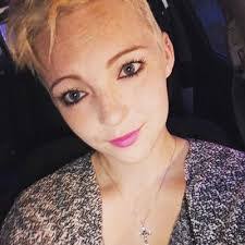 Elisabeth Baer's Instagram, Twitter & Facebook