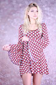 Maybe you would like to learn more about one of these? Robe Hippie Chic Annees 70 Rouge Manches Evasees Celine Hetroit