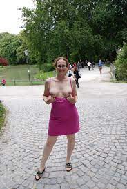 Sexy mom nude in public | MOTHERLESS.COM ™