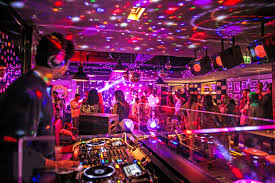 Our goal is to increase the graduation rate from 50% to 85% by 2030. Moe S On The 5th Bars Nightlife Time Out Dubai