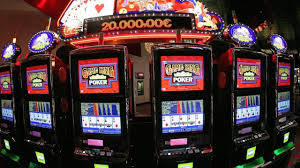 Selain itu dalam penggunaan aplikasi hack judi slot games memiliki keuntungan lain yang bisa anda dapatkan, dimana hasilnya bisa anda ketahui dengan cara menggunakan cukup mudah. How To Cheat At Video Poker 4 Video Poker Tricks Why To Avoid Them