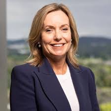 Millie Keating's Instagram, Twitter & Facebook