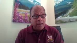 Chip Cartwright earns Ut Prosim Alumni Award