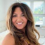 Sasha Duff's Instagram, Twitter & Facebook