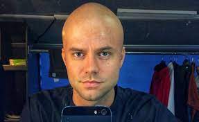 Please pray and retweet and help find emma and simon keizer ретвитнул(а). Alle Kapsels Van Simon Keizer Door De Jaren Heen 100 Nl Magazine