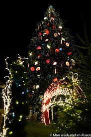 Marche De Noel De Strasbourg Mon Petit Guide Mon Week End En Alsace Marche De Noel De Strasbourg Strasbourg Sapin De Noel