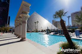 When you need a bite, the delectable menu of the pool café includes healthy wraps, delicious muffins, pancakes and brioches, and seasonal fresh fruit and berry plates. 12 Best Hotel Pools In Vegas Oyster Com