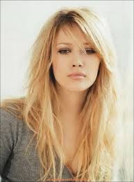 Frisuren Frauen Hohe Stirn Frauen Frisuren Hohe Stirn Haarschnitt Stufenschnitt Lange Haare Frisuren Schmales Gesicht
