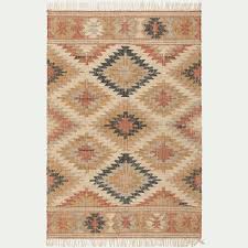 Pour la décoration de votre salon, retrouvez les tapis berbères et tapis en jutes. Tapis Tisse En Jute Et Coton Beige 160x230cm Kais Tapis De Salon Alinea