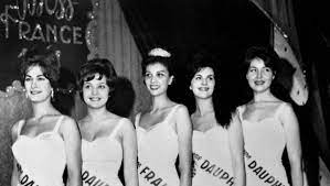 Geneviève de fontenay enragée à l'idée d'une miss transsexuelle. Poursuivie Par Une Miss France Pour Diffamation Mme De Fontenay Est Relaxee Ladepeche Fr