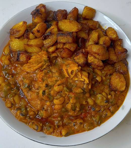 Beans (plantain/yam/bread)