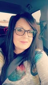 Kerri Yoder's Instagram, Twitter & Facebook