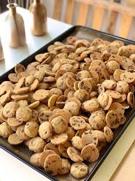 Setiap tahun pasti sebalang untuk dia. Buat Biskut Choc Chip Ala Famous Amos Confirm Jadi Rangup Keluarga