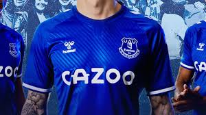 The french company also redesigned the club crest. Hummel Get Off To A Strong Start With The New 2020 Everton Home Shirt