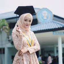 Jasa make up wisuda murah kota depok | makeup hair do & hijab do bukan hal yang tabu lagi, bagi kalangan yang hidup ditengah hiruk pikuk seperti kota besar khususnya daerah depok , jasa make up panggilan kerumah merupakan kebutuhan untuk kebanyakan orang khususnya wanita yang ingin selalu tampil percaya diri. 12 Hijab Wisuda Simpel Ini Bikin Kamu Makin Pd Untuk Tampil Sederhana Pakai Sendiri Bisa