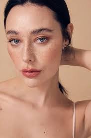 Maria Pritchett's Instagram, Twitter & Facebook