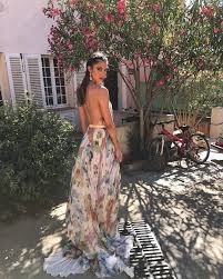 Log in to see photos and videos from friends and discover other accounts you'll love. Iris Mittenaere S Est Rendue Au Mariage De Sylvie Tellier Mode Vestimentaire Robe