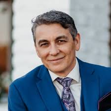 Stopped by the Finix HQ in San Francisco this morning to catch up with  Oscar Barillas about the future of Finix and how MyGreek fits in. Excited  to be working alongside them