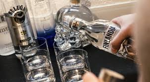 Finlandia vodka kaufen im online shop im finlandia vodka 1l angebot finland vodka zu günstigen preis bestellen schneller versand. Finlandia Vodka Test Wodka Trifft Goldene Mitte Des Geschmacks