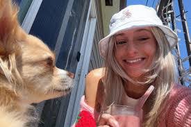 Jackie Rhoads's Instagram, Twitter & Facebook