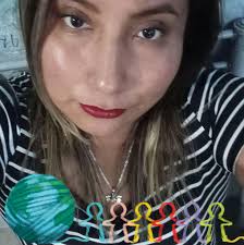 REVENDEDORES Se vende bolsa con 20 pzs DE sueters medianos y grandes Bolsa  de ropa 38 pzs de recien nacido $200 Y una bolsa de ropa varios de regalo  Chamarra talla 14 juvenil $250 Perfecto estado