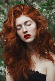 The Clueless Girl S Guide Red Hair And Red Lipstick Beautiful Red Hair Black Eyebrows