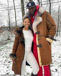 Parr confirmed the engagement by sharing a photo of her diamond ring. Lamar Odom S Freundin Sabrina Parr Blickt Zuruck Auf Sein Opfer Auf Ein Jahr Dating Jubilaum Aktuelle Boulevard Nachrichten Und Fotogalerien Zu Stars Sternchen