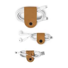 twelve south weicher lederclip mit 2 steckfachern relaxed leather clip fur iphone 6 7 8 plus online kaufen otto kabel verstecken kabel aufbewahrung kabel