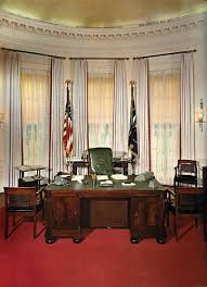 Oval Office History White House Museum Inside The White House Office Interiors House