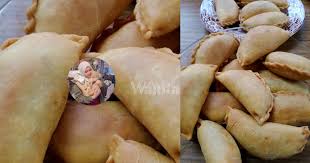 Dehidrasi adalah kondisi di mana tubuh anda kekurangan cairan sehingga tidak bisa berfungsi dengan baik. Karipap Kentang Kulit Licin Bakar Sekejap Dalam Ketuhar 10 12 Minit Sebelum Goreng Kl Media