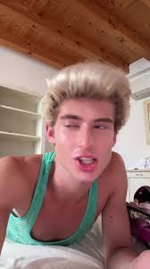 They say to dress to impress #resume