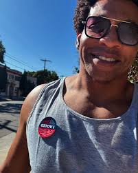 Derrick Baskin (@derrick.baskin) • Instagram photos and videos