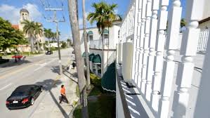 Landmark Paramount finishes railing work