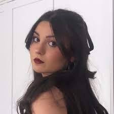 Mia Gore's Instagram, Twitter & Facebook