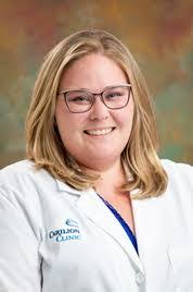 Elizabeth Vass's Instagram, Twitter & Facebook