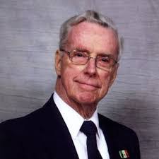 Elizabeth Pentland's Instagram, Twitter & Facebook