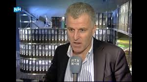 De vries was shot in the head after leaving the television studio of rtl boulevard in amsterdam where he had appeared as a guest. Peter R De Vries Youtube