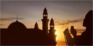 Mereka yang memikliki iman kepada malaikat berarti percaya dengan adanya penciptaan malaikat oleh allah swt. Mengenal Pengertian Iman Kepada Malaikat Sifat Tugas Dan Hikmahnya Dream Co Id