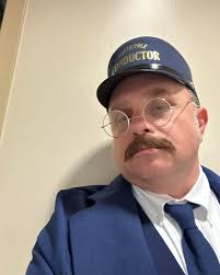 Meet The Cast for WME's Upcoming Production of "Gulligan's Island  Christmas", meet Karen Lodwick Roush, she is one of our two Mrs Powells.  Just sit right back and you'll see a tale