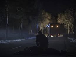 Martin, the policeman who was driving, survives and fortifies his position while the con men search for a way to finish him. Netflixable A Prison Bus Thriller With A Below Zero Bajocero Chill Movie Nation