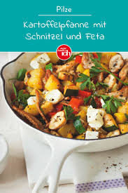 Kartoffelpfanne Mit Schnitzel Und Feta Meine Familie Ich Europas Grosstes Foodmagazin Rezept Kartoffelpfanne Schnitzel Lebensmittel Essen