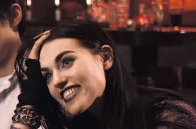 841 Likes, 9 Comments