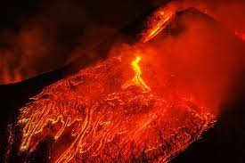 Etna volcano updates and eruption news. Photos Spectacular Eruptions From Italy S Mount Etna Light Up Night Sky News Photos Gulf News