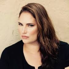 Kate Porter's Instagram, Twitter & Facebook